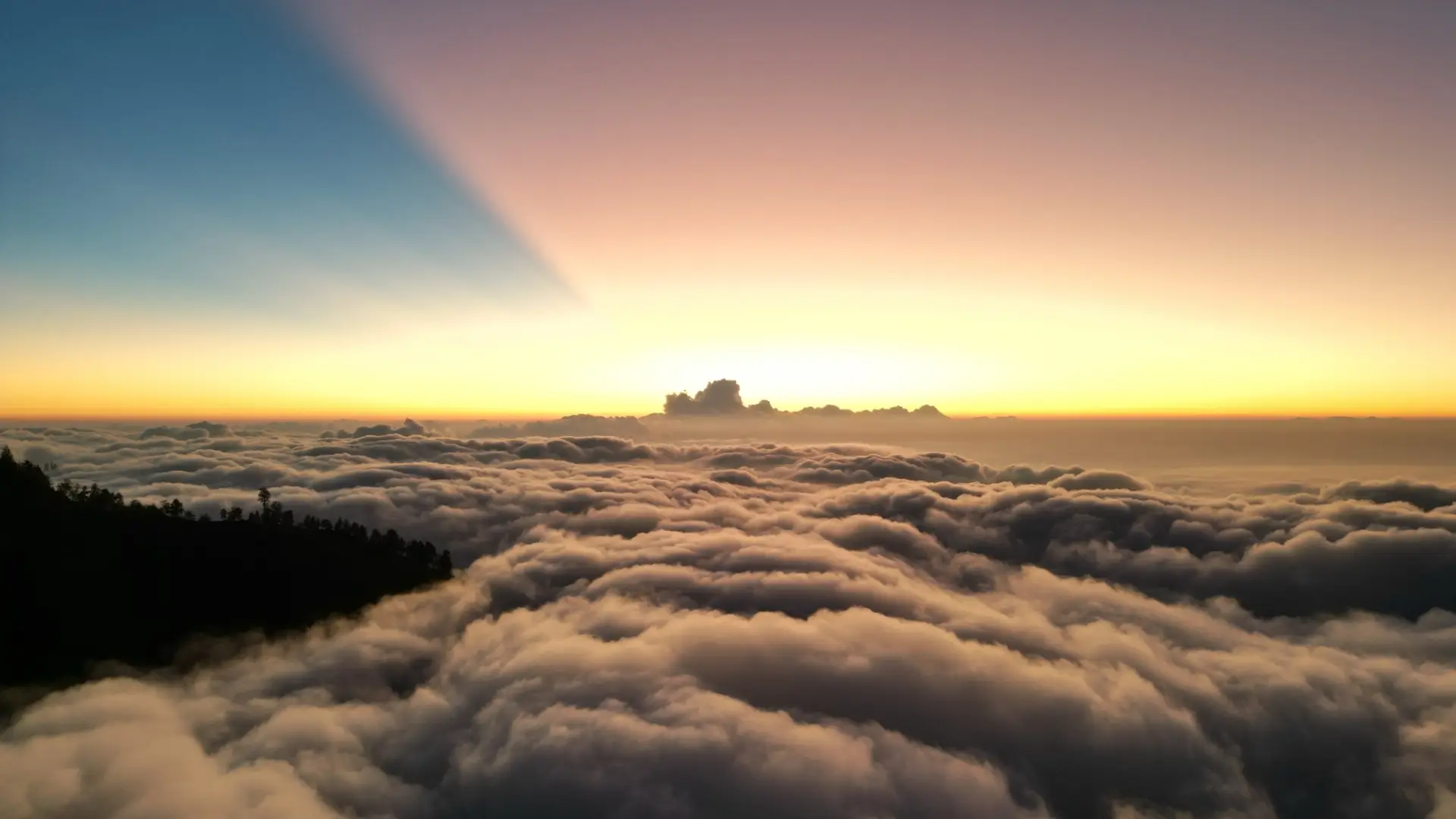Mount Rinjani Summit Trek 4D3N
