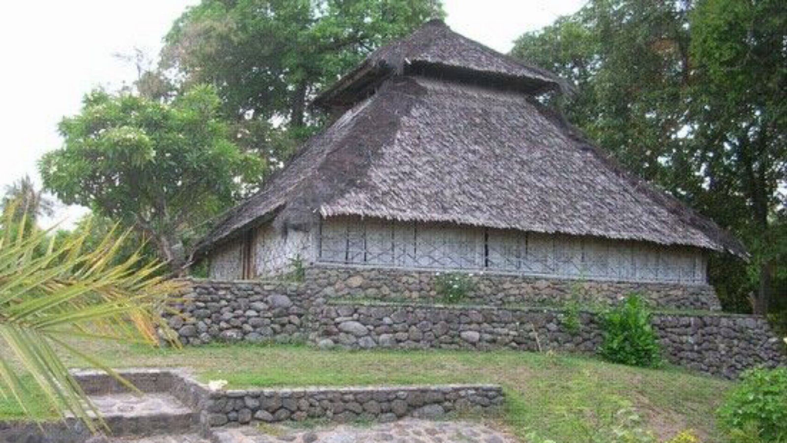 The ancient wooden structure of Masjid Kuno Bayan Beleq